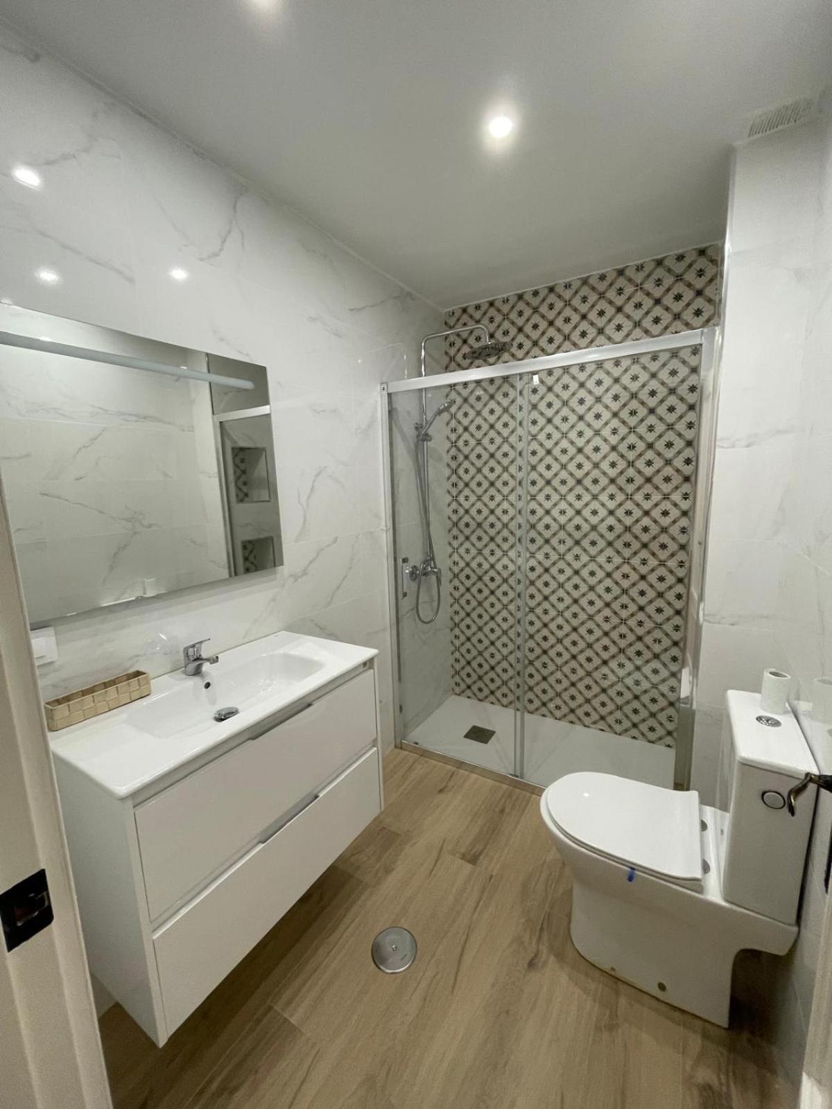 Bernardo Lopez Con Opcion A Parking Apartment Jaen Luaran gambar